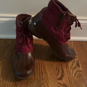Sperry (8m) Top-Sider Storm Boot - Shoe Waterproof Rain Shoe Hiking. Burgundy